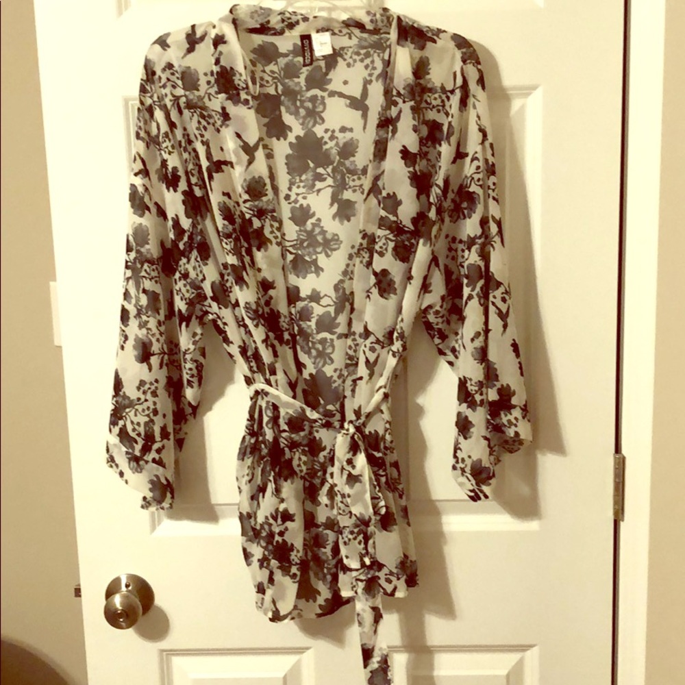 Floral duster